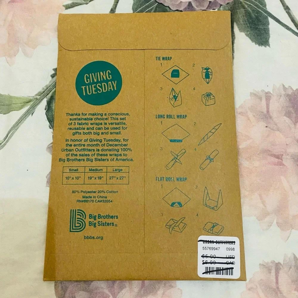 🆕 UO Community Cares + Big Brothers Big Sisters Reusable Holiday Gift Wrap Set - Picture 4 of 6